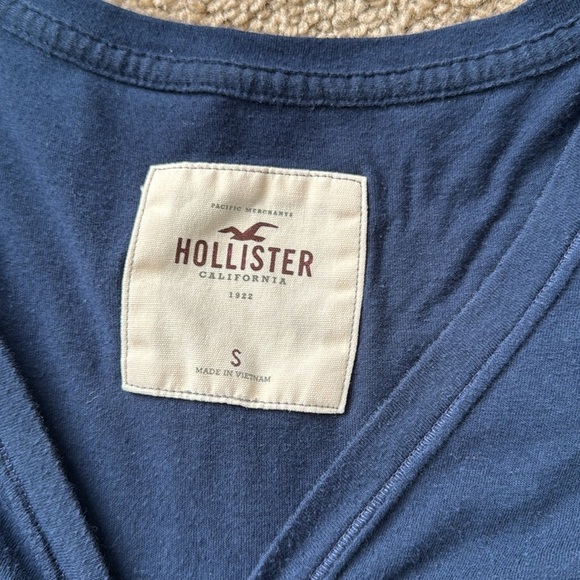 Y2K Hollister Navy V Neck Babydoll Short Sleeve T Shirt - Picture 2 of 7